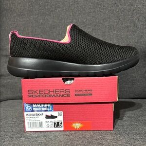Skechers Black and Pink Slip-On Sneakers 7.5 W Women Walk Joy NIB